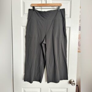Lululemon Gray Wide leg crop pant size 16